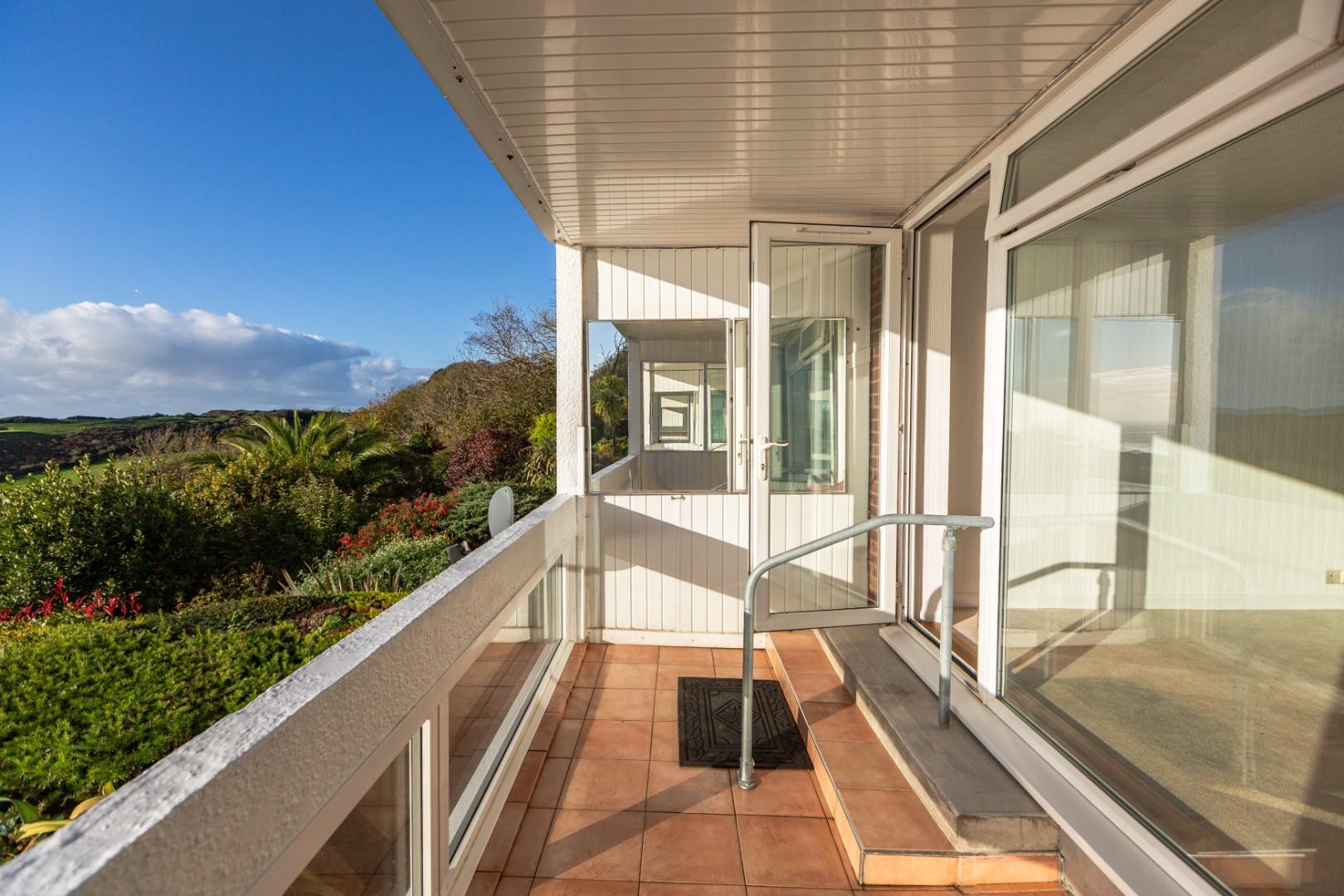 Woodridge court, Langland, Mumbles, Swansea, SA3 4TH